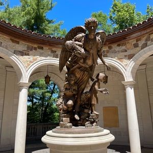 Meet your Posher, Clare